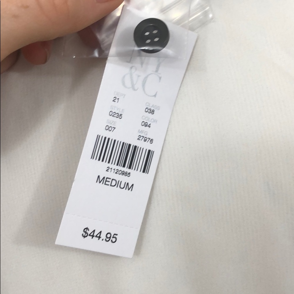 White blouse with black accents - Picture 4 of 4
